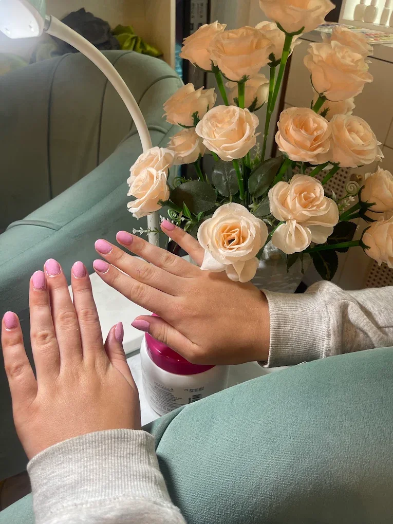 Floral manicure photographed at Winnie Spa